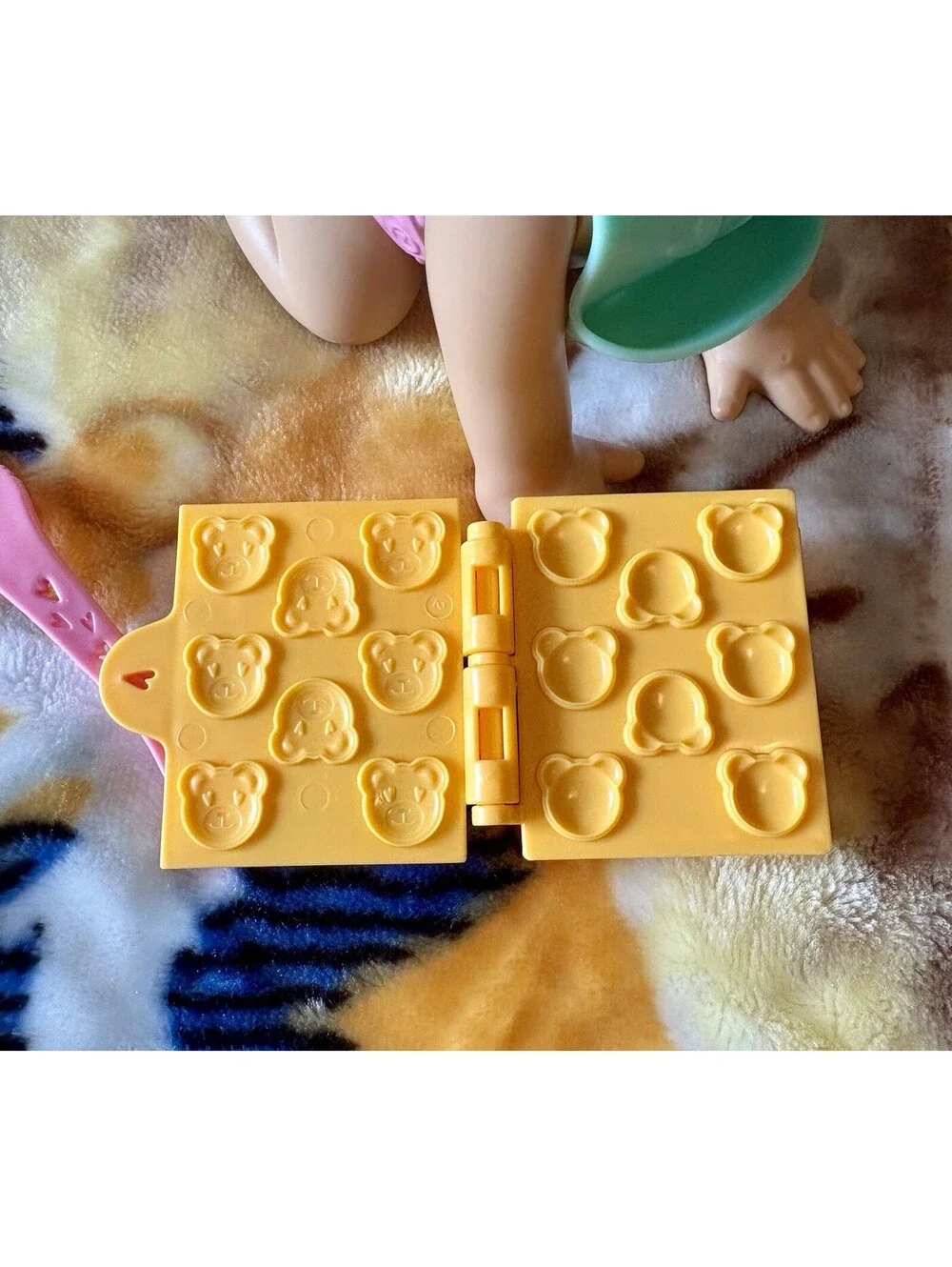 Baby Alive Lil Snacks Brunette Doll - Uses Regular Play-Doh! - With Accessories